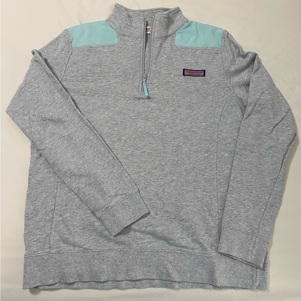 Vineyard vine sweatshirt